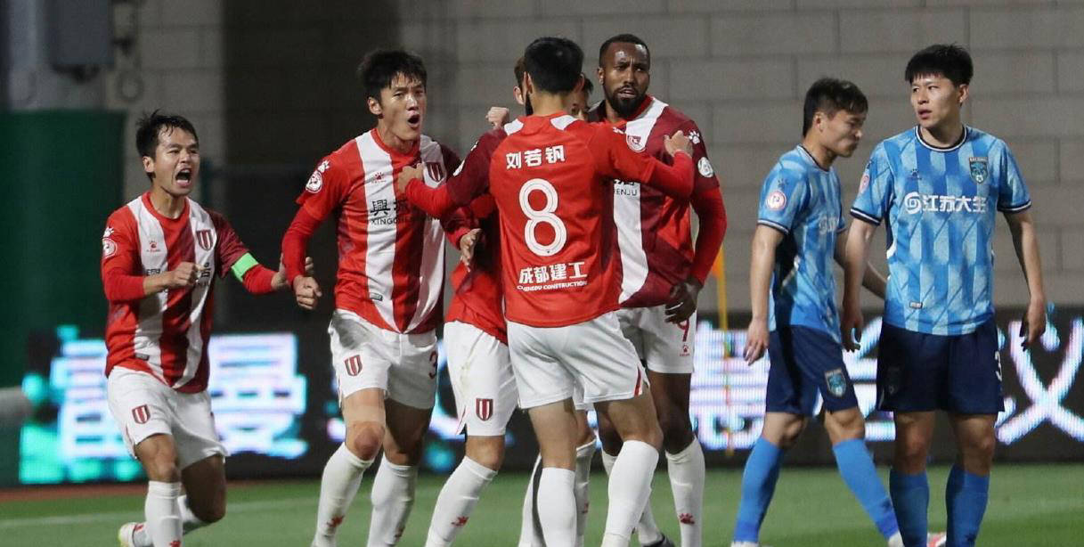 葡超赛程吃紧；成都蓉城转会期主帅复盘；赛场秩序良好；资深球员宣示担当的简单介绍