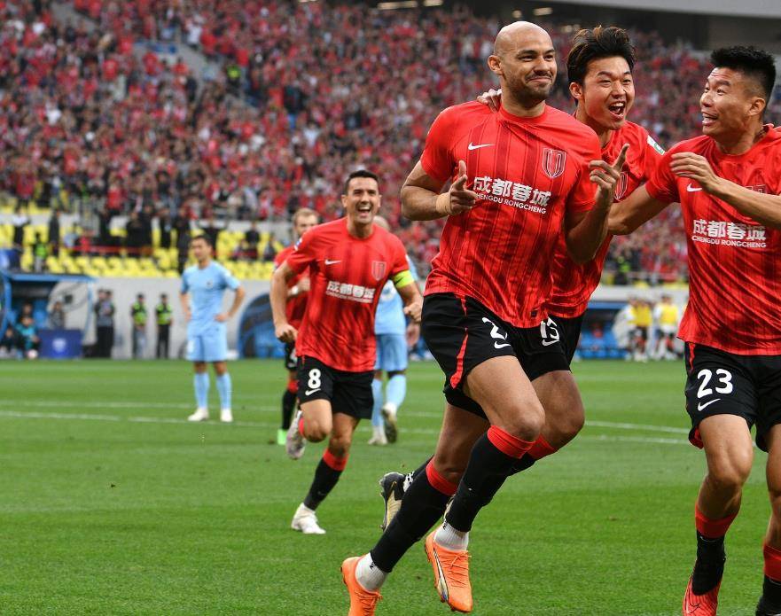 葡超赛程吃紧；成都蓉城转会期主帅复盘；赛场秩序良好；资深球员宣示担当的简单介绍