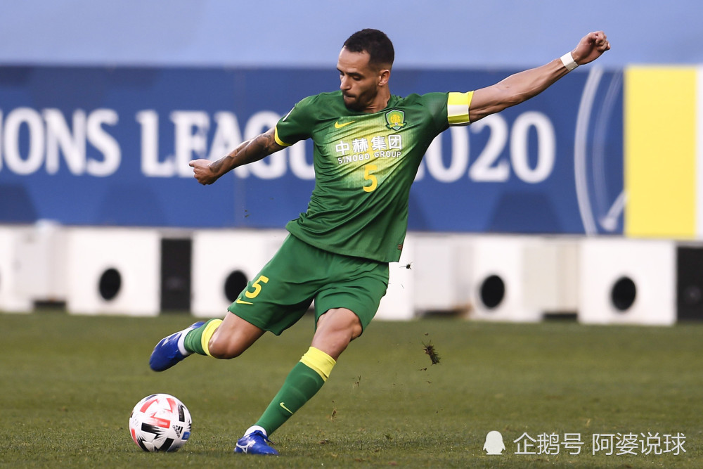 转折点浙江队队长鼓劲；亚冠冲刺阶段攻防权衡；目标明确；临场指挥获称赞 