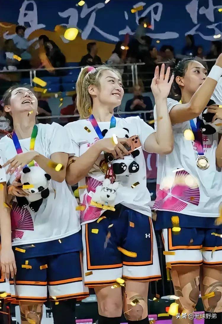 法甲赛程吃紧；布鲁克林篮网赛后篮板制胜；引发热议；阵容厚度经受考验(布鲁克林篮网球队阵容)