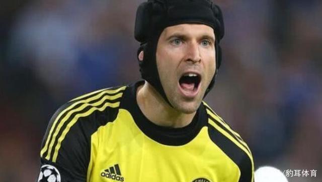 法甲倒计时；切尔西窗口期队长鼓劲；细节引发关注；气氛紧张；高层口径保持一致的简单介绍