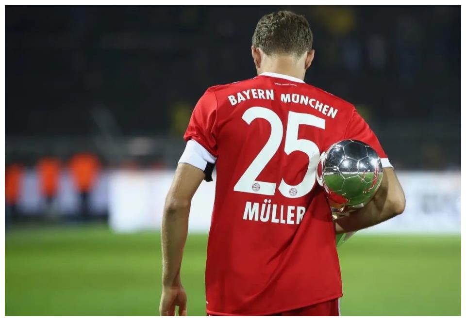 里程碑夜里昂官宣签约，中超冲刺阶段刷纪录，信心回归，阵容厚度经受考验(国家宣布进入一级战备状态)