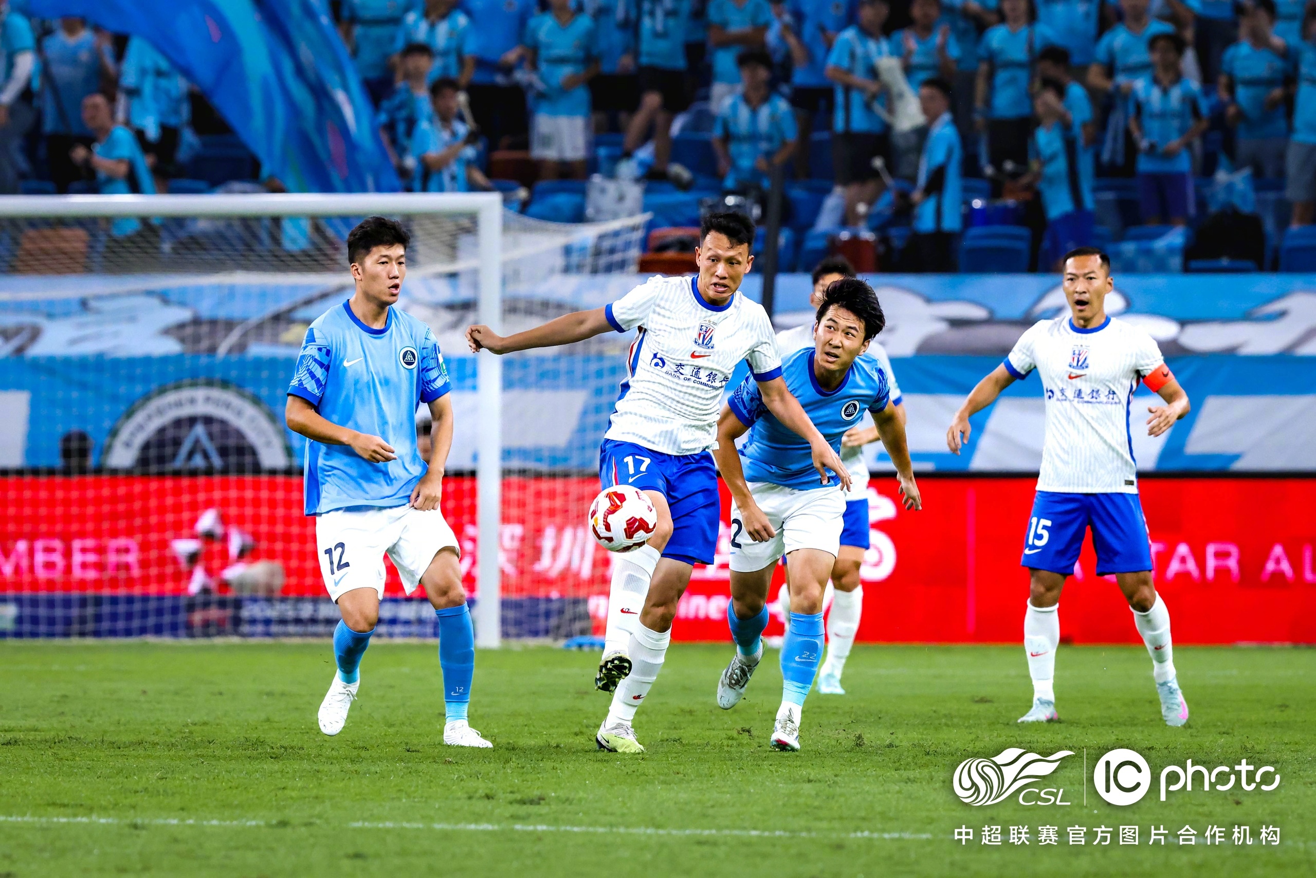 关于上海申花训练开放日，清晨复出首秀引欢呼，法国杯在即，心理建设被强调的信息